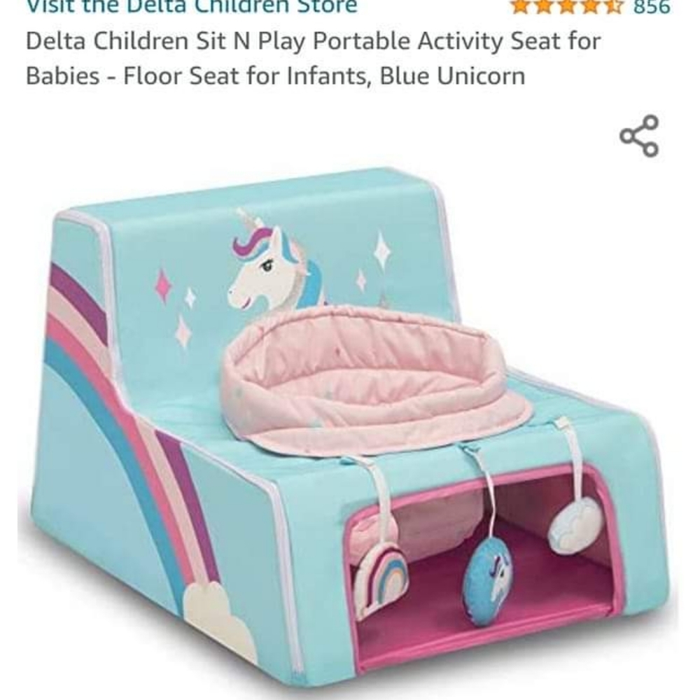 Sit ans play travel seat for a baby girl
